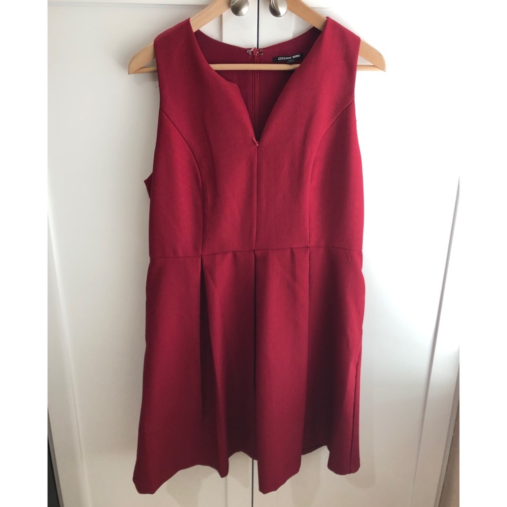 New dress, never worn. No tags.